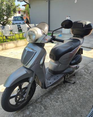 scarabeo 125