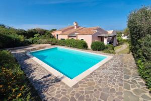 Stintino, Villa Iris con piscina privata 4-6 posti