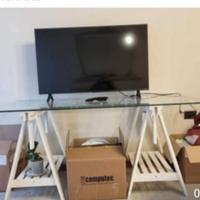 scrivania piano vetro
