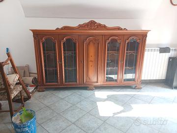 Mobile rustico in legno perfetto