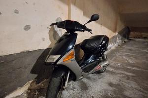 Aprilia Sr50 LEGGERE DESCRIZIONE 