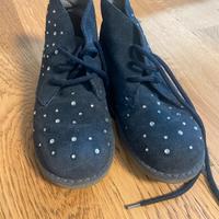 Scarpa bambina blu con strasse n. 30