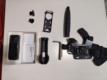 insta360 x4 con accessori