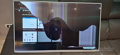 Smart tv LG 43'' schermo rotto