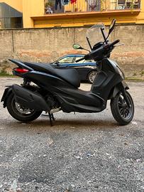 Piaggio Beverly 400 - 2023