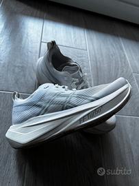 Asics Megablast Bianche Taglia 42 (US 8.5)