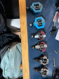 Pedali attacco rapido