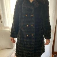 Cappotto di pelliccia ecologica nero