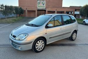 Renault Megane Scénic 1.9 dCi cat Expression