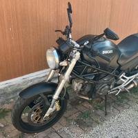 Ducati monster 600 dark