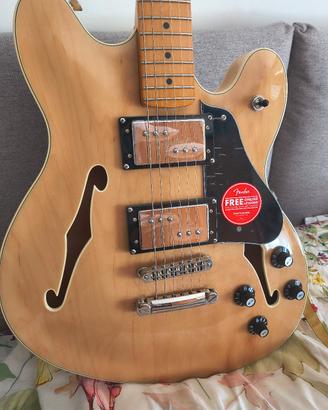 chitarra fender squire starcaster
