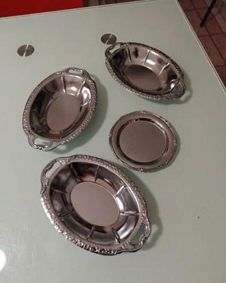Set vintage di vassoi e svuotatasche