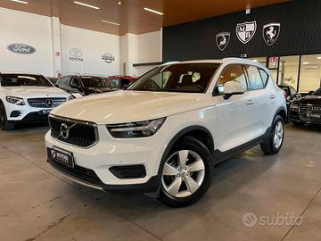Volvo XC40 T2 Geartronic Momentum Core N1