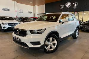 Volvo XC40 T2 Geartronic Momentum Core N1