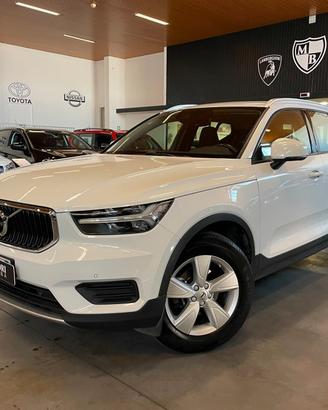 Volvo XC40 T2 Geartronic Momentum Core N1