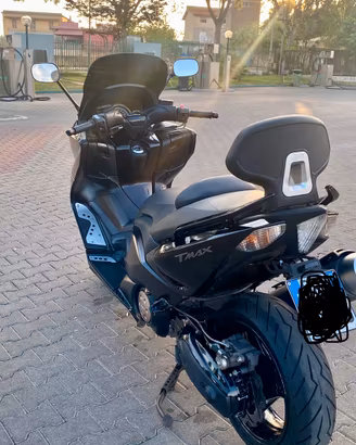 Yamaha TMAX 500