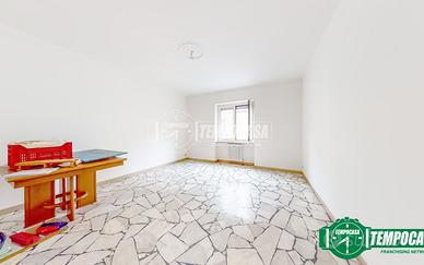 APPARTAMENTO CON DUE BAGNI E DUE BALCONI!