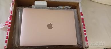 Apple MacBook Air 13" | 8 GB RAM | 256GB  