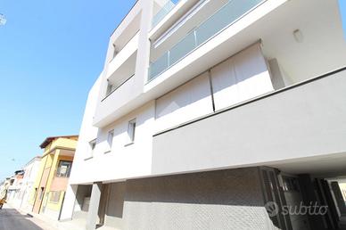 3 LOCALI A ROSETO DEGLI ABRUZZI