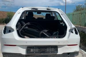 Ricambi mercedes cla anno:2022