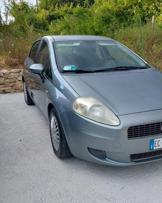 FIAT GRANDE PUNTO FULL OPTIONALS 90 CV 1300 MJET