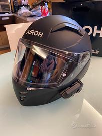 Casco Airoh con interfono e pinlock