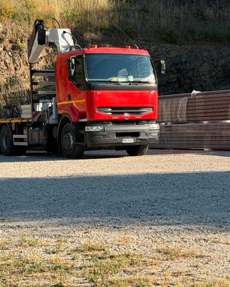 Autocarro con gru camion gru