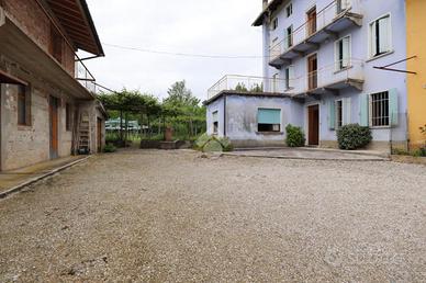 CASA DI CORTE A TARCENTO