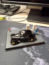 Diorama citroen 15 cv scala 1:43