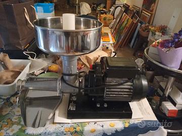 macchina per conserva