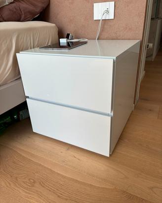 2 comodini bianco + settimanale nero laccati