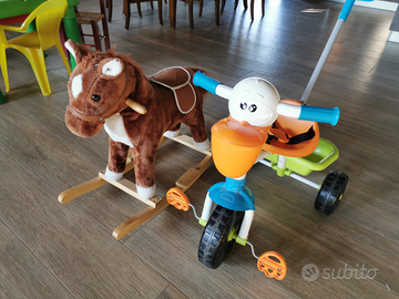 Triciclo come nuovo e Cavallo a dondolo Bambini