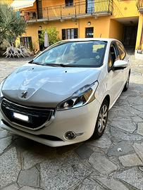 Peugeot 208 1.0 Benzina – 2015 – 92.000 km
