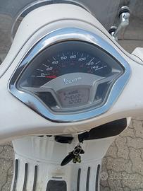 Vespa 300cc anno 2015