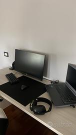 Postazione gaming completa