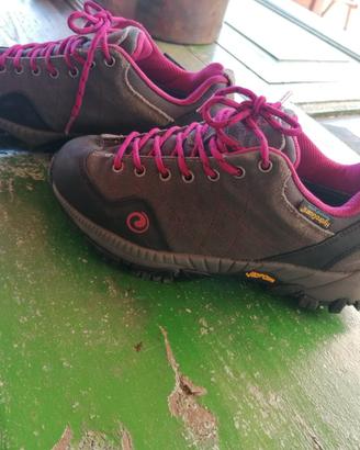 scarpe da trekking Sherpa 