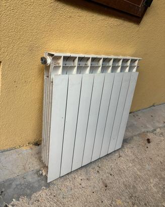 10 Radiatori di termosifoni in alluminio