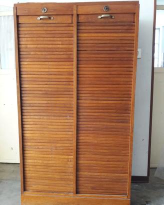MOBILE A SERRANDA IN ROVERE MASSELLO, FINE 800