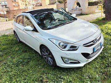 HYUNDAI i40 - 2013