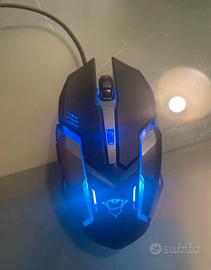 Mouse GXT da gaming con led colorati