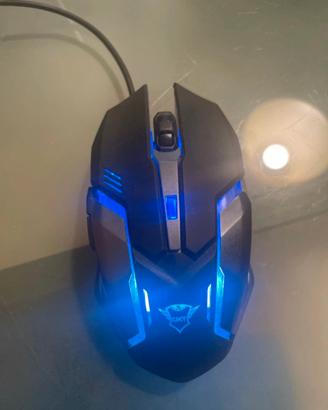 Mouse GXT da gaming con led colorati