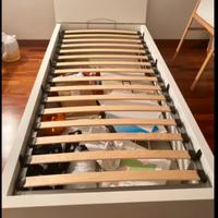 Letto e mobile