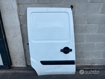 Porta laterale Fiat Doblo 09 bianca