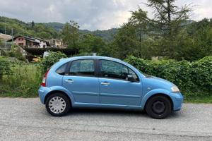 Citroën C3 azzurra