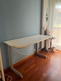 Scrivania per ragazzi