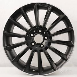 Cerchio in lega Mercedes cla. A B CLA 19 ORIGINALE