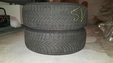 2 Gomme invernali Hankook 185/60 R15 88T