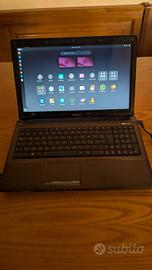 Notebook Asus  con Ubuntu 25,04 Linux