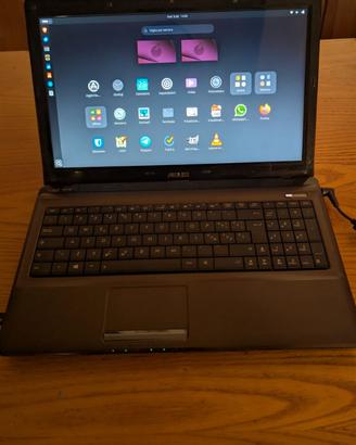 Notebook Asus  con Ubuntu 25,04 Linux