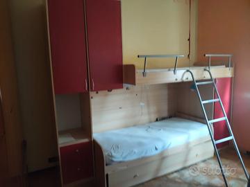 Cameretta a ponte con letto